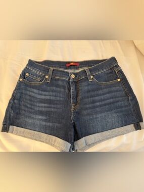 7 For All Mankind Mid Roll Short Size 28